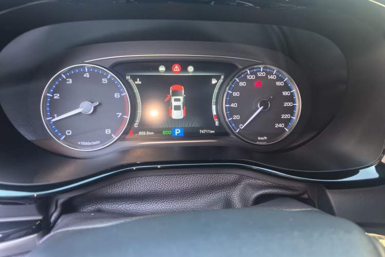 Used GAC Trumpchi M8 2018 320T Luxury Edition Odometer Close Up