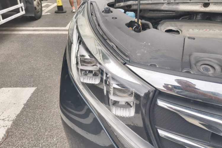 Used GAC Trumpchi M8 2018 320T Luxury Edition Right Front Headlight