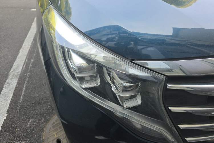 Used GAC Trumpchi M8 2018 320T Luxury Edition Right Front Headlight