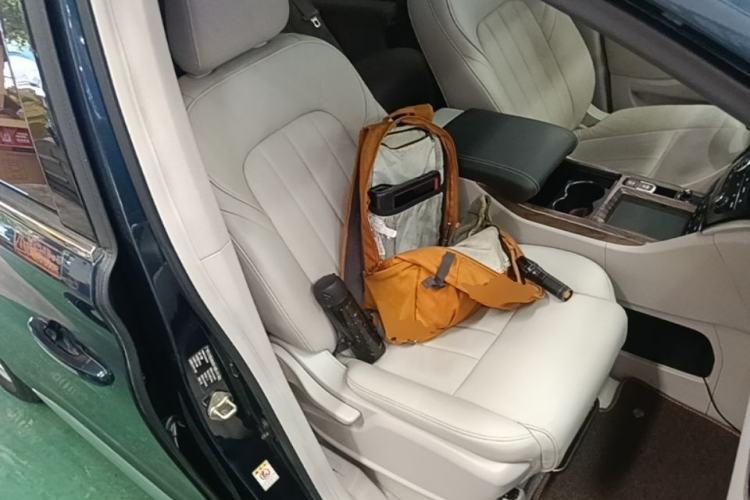 Used GAC Trumpchi M8 2018 320T Luxury Edition Right Front Seat
