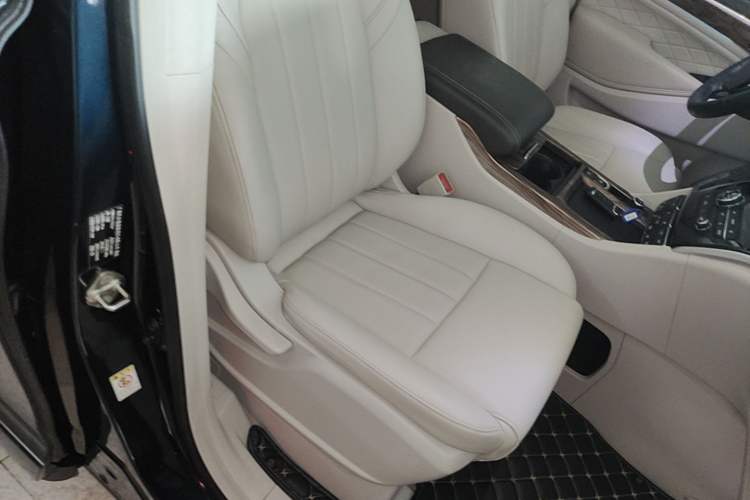 Used GAC Trumpchi M8 2018 320T Luxury Edition Right Front Seat