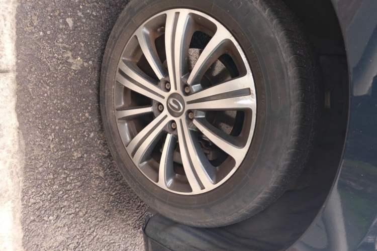 Used GAC Trumpchi M8 2018 320T Flagship Edition Right Front Wheel Hub