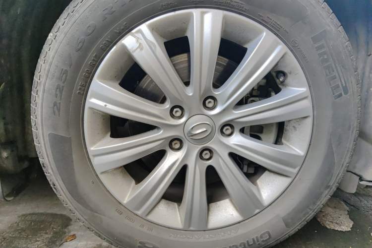 Used GAC Trumpchi M8 2018 320T Luxury Edition Right Front Wheel Hub