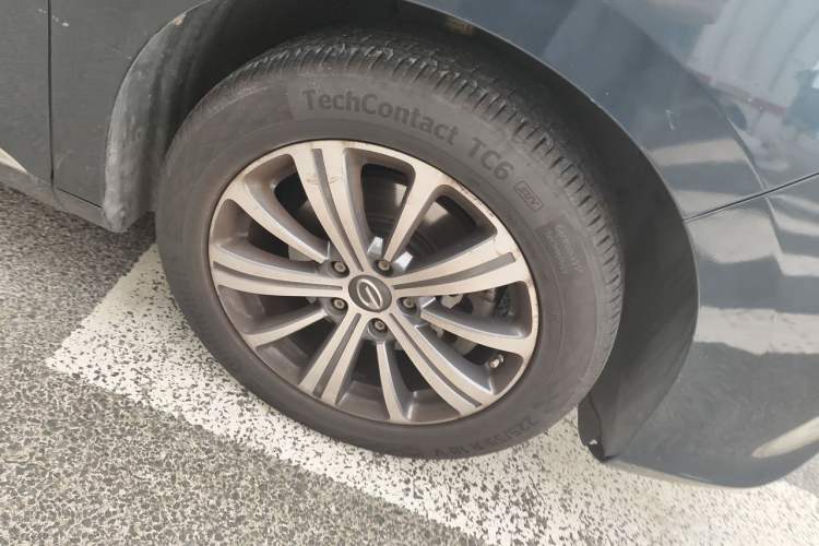 Used GAC Trumpchi M8 2018 320T Luxury Edition Right Front Wheel Hub