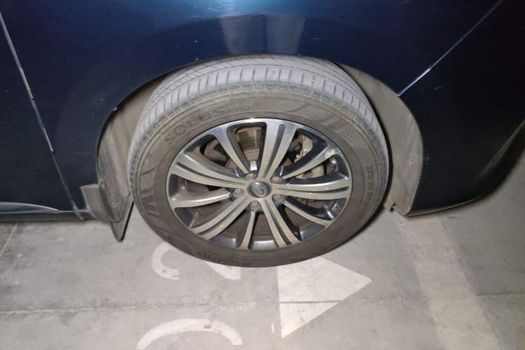 Used GAC Trumpchi M8 2018 320T Luxury Edition Right Front Wheel Hub