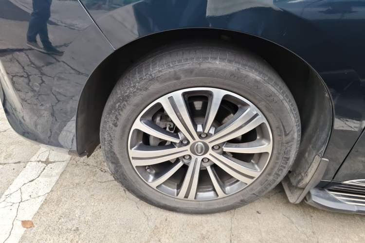 Used GAC Trumpchi M8 2018 320T Flagship Edition Right Front Wheel Hub