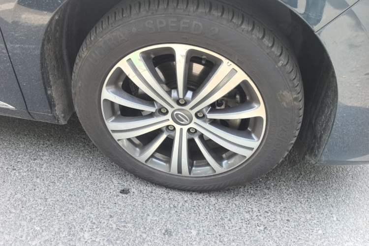 Used GAC Trumpchi M8 2018 320T Luxury Edition Right Front Wheel Hub