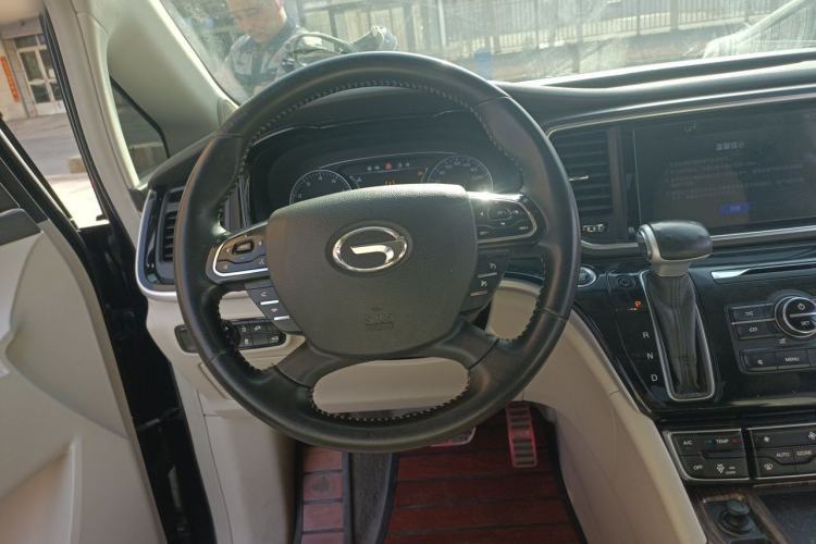Used GAC Trumpchi M8 2018 320T Luxury Edition Steering Wheel