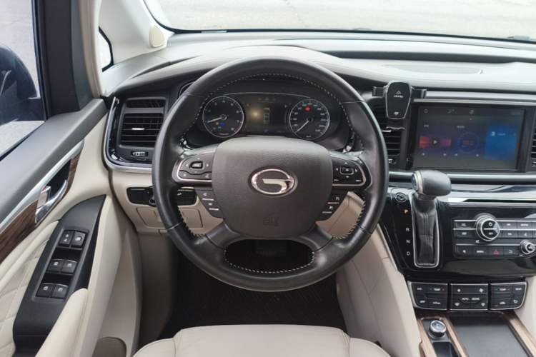 Used GAC Trumpchi M8 2018 320T Luxury Edition Steering Wheel