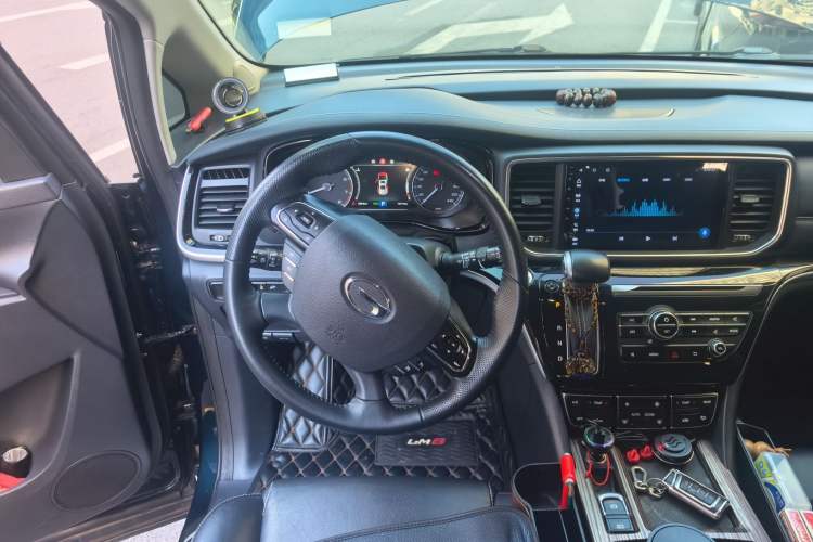 Used GAC Trumpchi M8 2018 320T Luxury Edition Steering Wheel