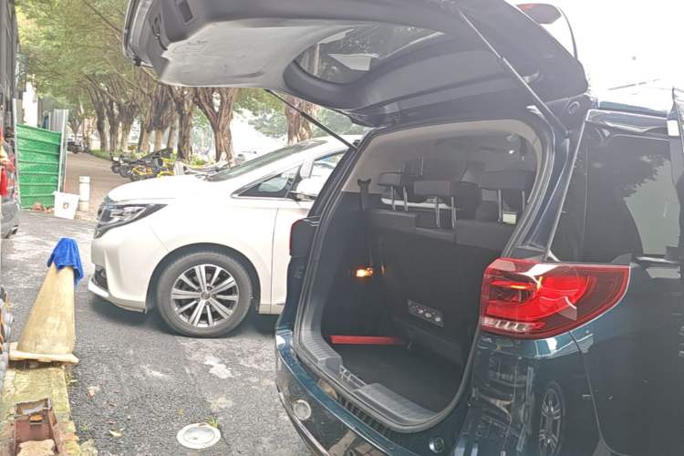 Used GAC Trumpchi M8 2018 320T Luxury Edition Trunk