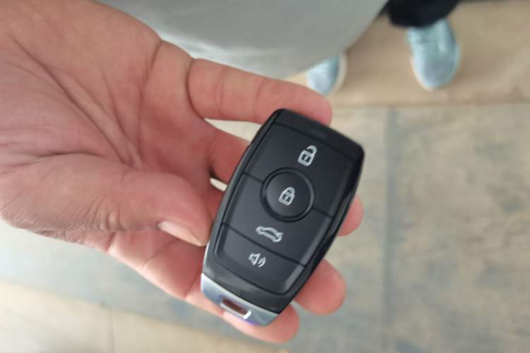 Used GAC Trumpchi M8 2018 320T Luxury Edition Vehicle Key