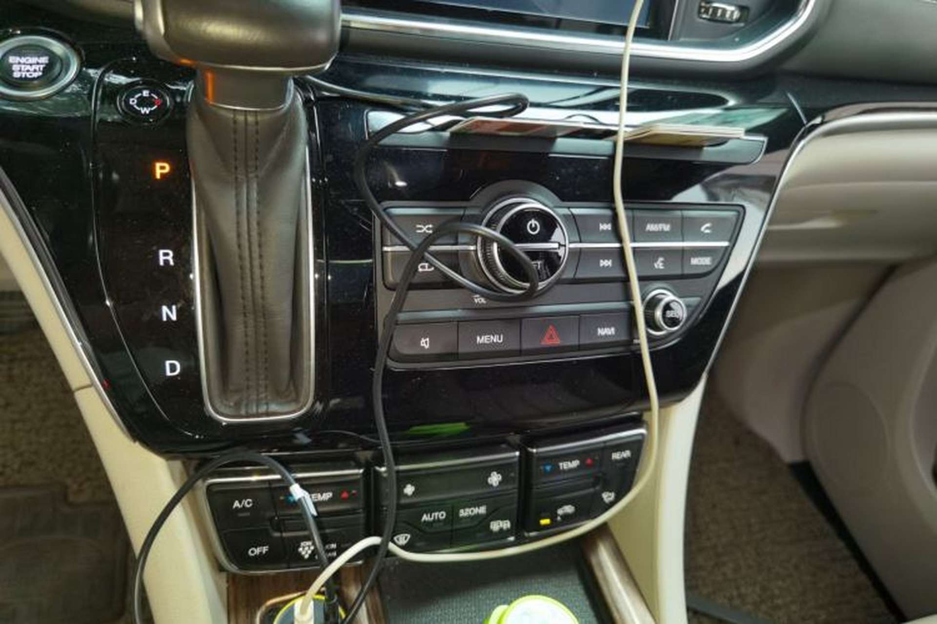 Used GAC Trumpchi M8 2018 320T Luxury Edition Audio And AC Panel