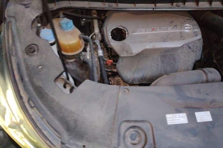 Used GAC Trumpchi M8 2018 320T Luxury Edition Engine Bay Right