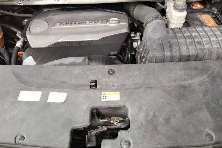 Used GAC Trumpchi M8 2018 320T Luxury Edition Engine Bay