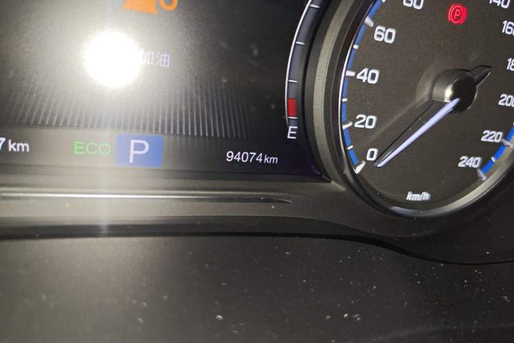 Used GAC Trumpchi M8 2018 320T Luxury Edition Odometer Close Up