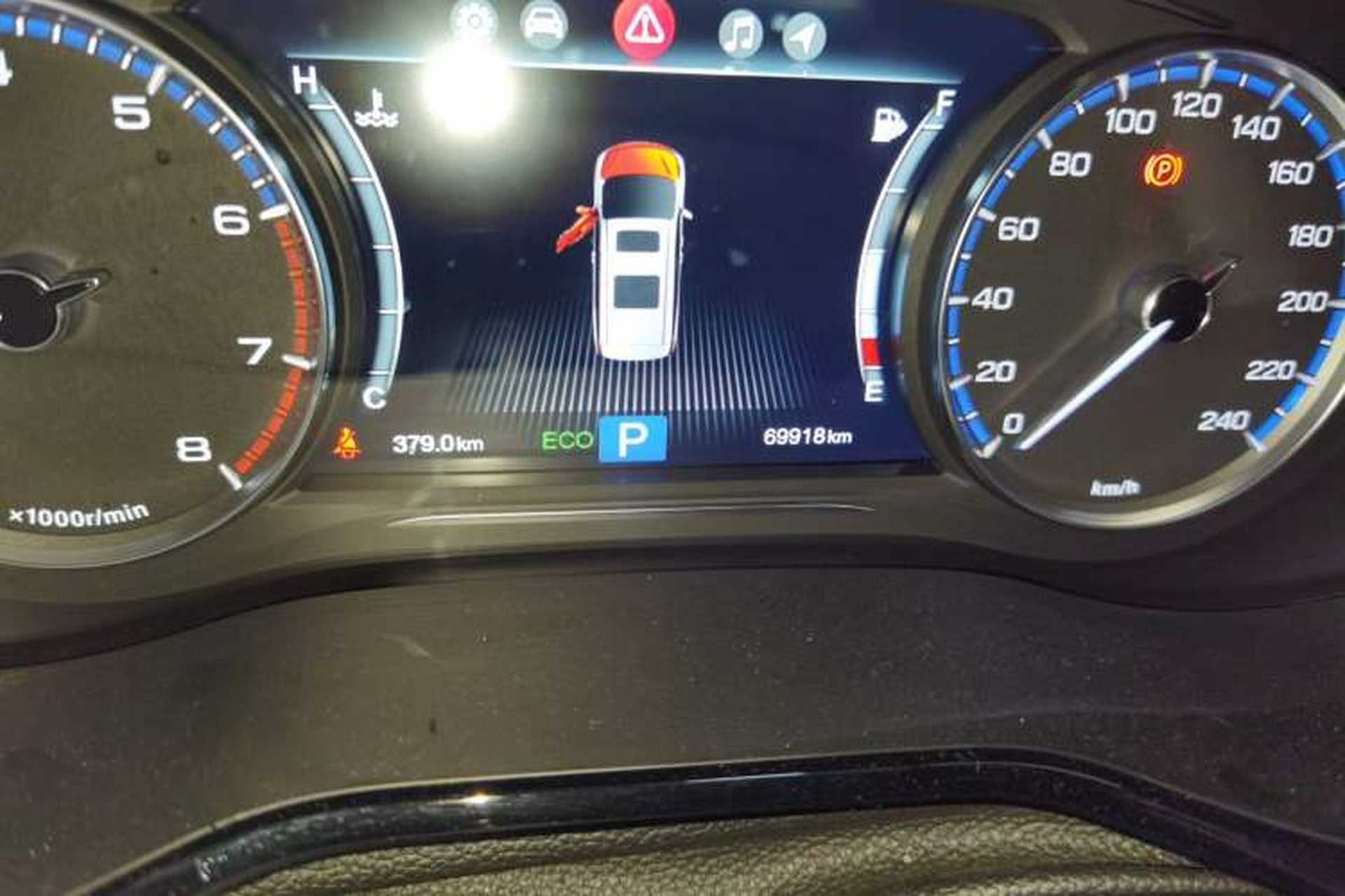 Used GAC Trumpchi M8 2018 320T Luxury Edition Odometer Close Up