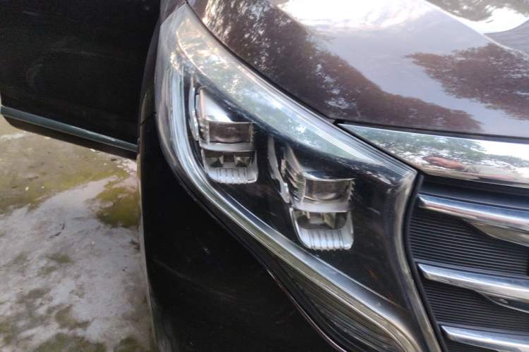 Used GAC Trumpchi M8 2018 320T Luxury Edition Right Front Headlight