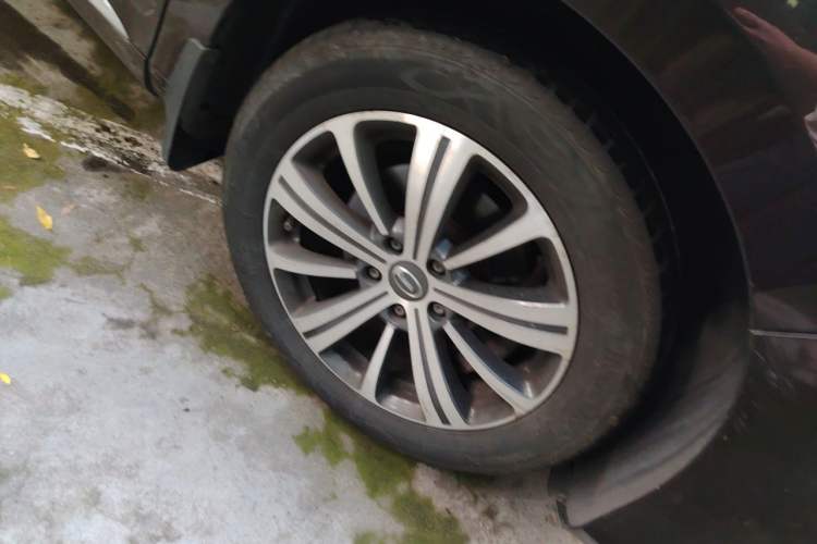 Used GAC Trumpchi M8 2018 320T Luxury Edition Right Front Wheel Hub