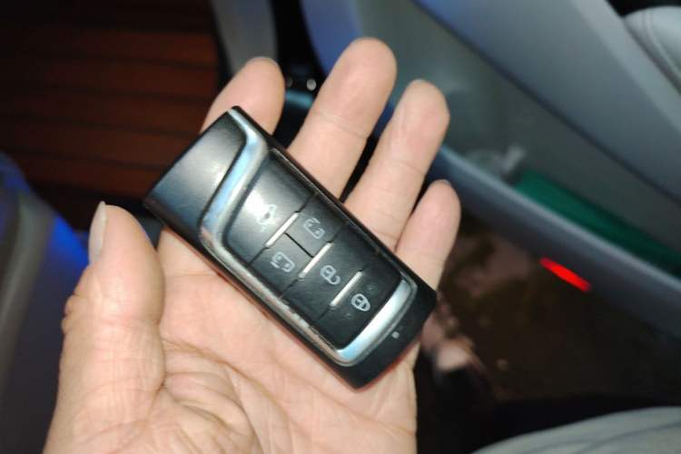 Used GAC Trumpchi M8 2018 320T Luxury Edition Vehicle Key