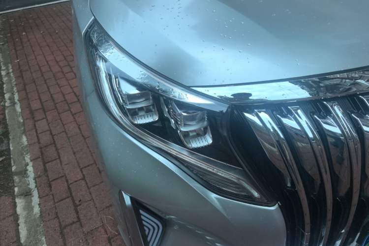 Used GAC Trumpchi M8 2018 320T Luxury Edition Right Front Headlight
