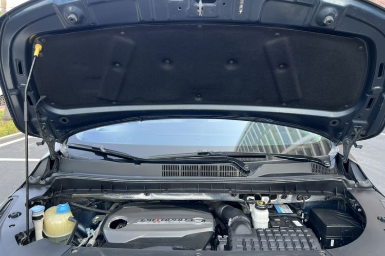 Used GAC Trumpchi M8 2018 320T Luxury Edition Engine Bay