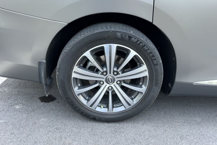 Used GAC Trumpchi M8 2018 320T Luxury Edition Exterior 4