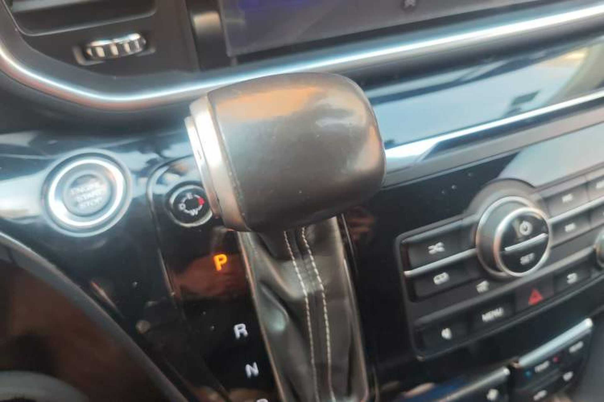 Used GAC Trumpchi M8 2018 320T Luxury Edition Gear Lever