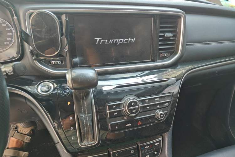 Used GAC Trumpchi M8 2018 320T Luxury Edition Audio And AC Panel