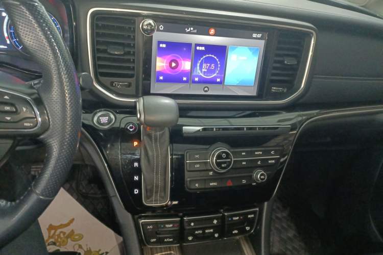 Used GAC Trumpchi M8 2018 320T Luxury Edition Audio And AC Panel