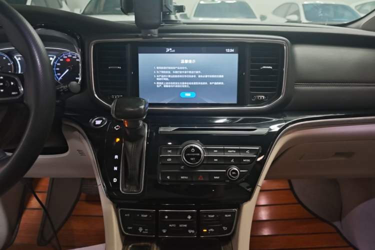 Used GAC Trumpchi M8 2018 320T Luxury Edition Audio And AC Panel