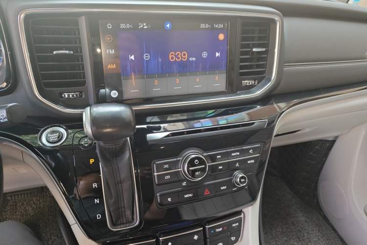 Used GAC Trumpchi M8 2018 320T Luxury Edition Audio And AC Panel