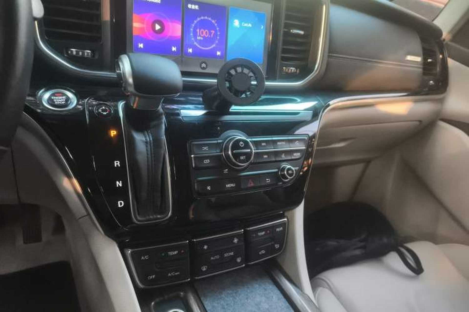 Used GAC Trumpchi M8 2018 320T Luxury Edition Audio And AC Panel