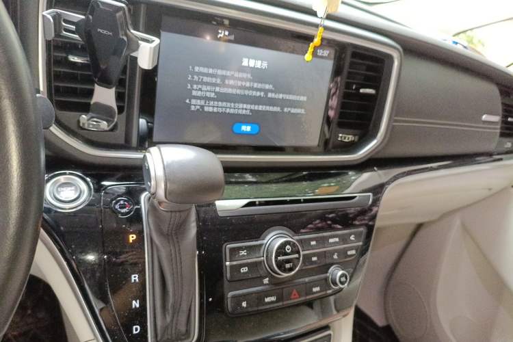 Used GAC Trumpchi M8 2018 320T Luxury Edition Audio And AC Panel