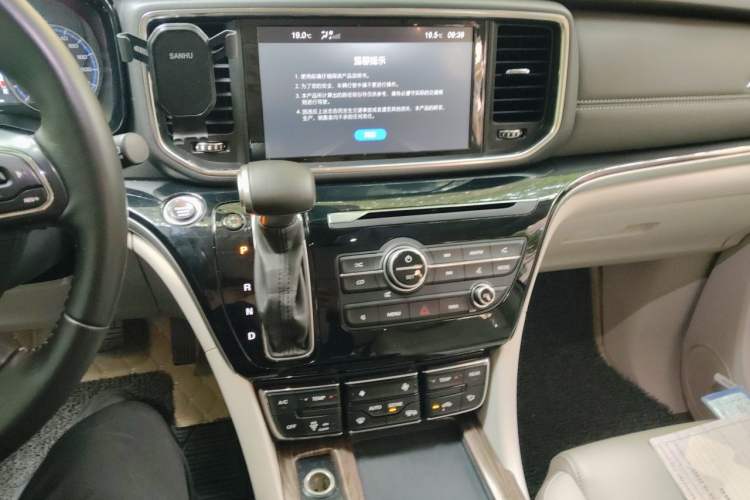 Used GAC Trumpchi M8 2018 320T Luxury Edition Audio And AC Panel