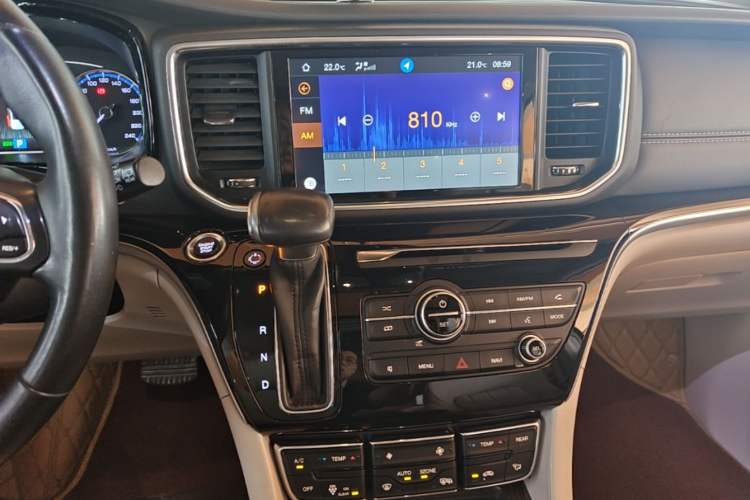 Used GAC Trumpchi M8 2018 320T Luxury Edition Audio And AC Panel