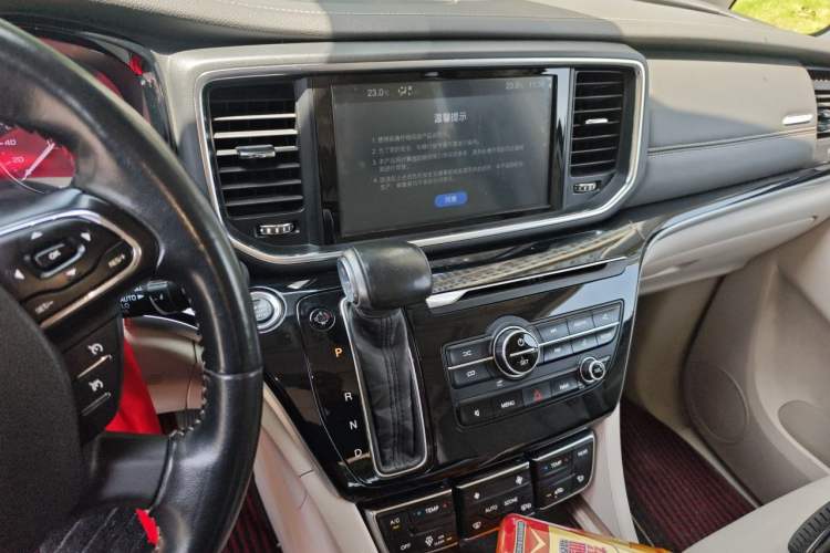 Used GAC Trumpchi M8 2018 320T Luxury Edition Audio And AC Panel
