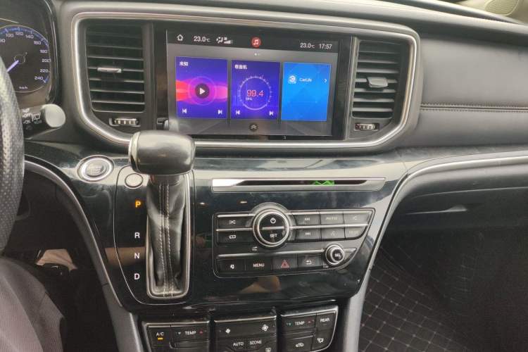 Used GAC Trumpchi M8 2018 320T Luxury Edition Audio And AC Panel
