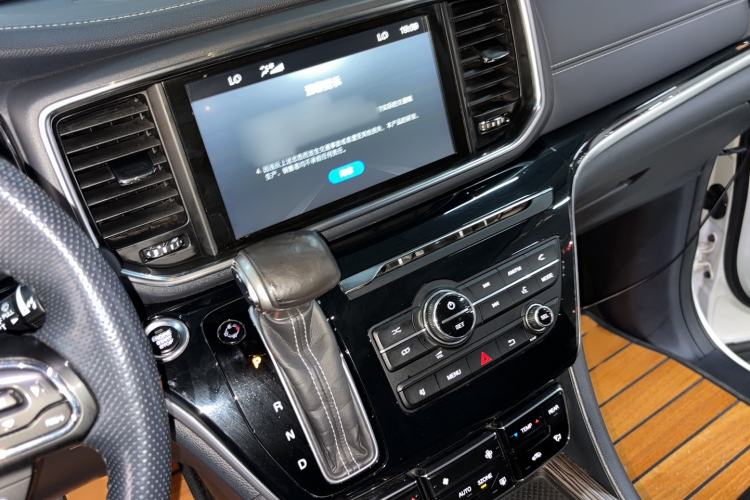 Used GAC Trumpchi M8 2018 320T Luxury Edition Audio And AC Panel