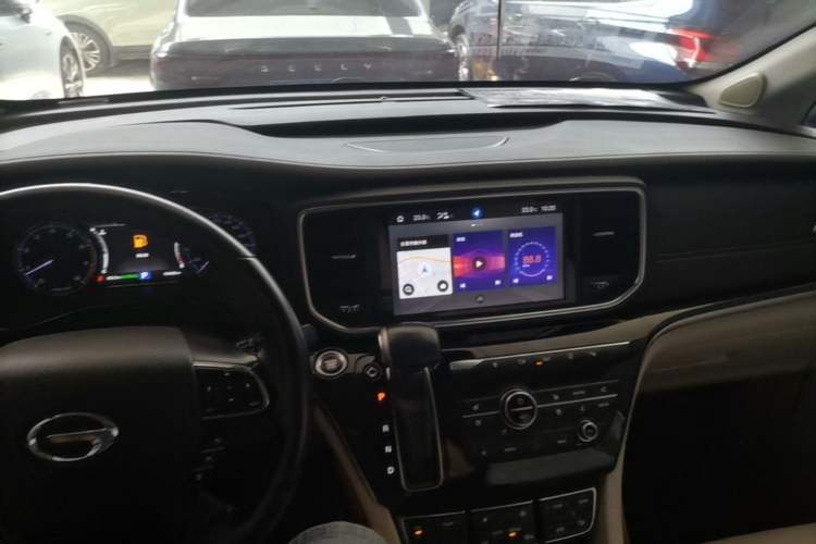 Used GAC Trumpchi M8 2018 320T Flagship Edition Center Console