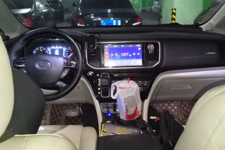 Used GAC Trumpchi M8 2018 320T Luxury Edition Center Console
