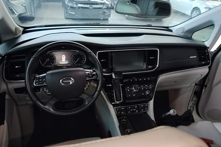 Used GAC Trumpchi M8 2018 320T Flagship Edition Center Console