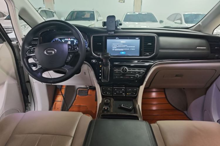 Used GAC Trumpchi M8 2018 320T Luxury Edition Center Console