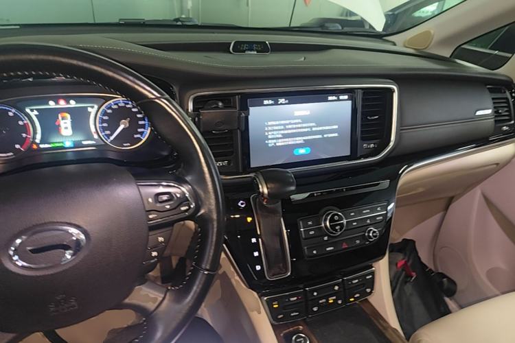 Used GAC Trumpchi M8 2018 320T Luxury Edition Center Console