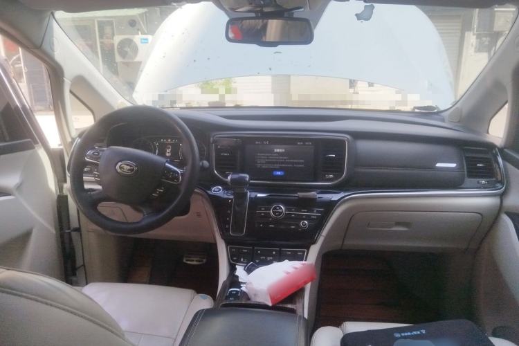 Used GAC Trumpchi M8 2018 320T Luxury Edition Center Console