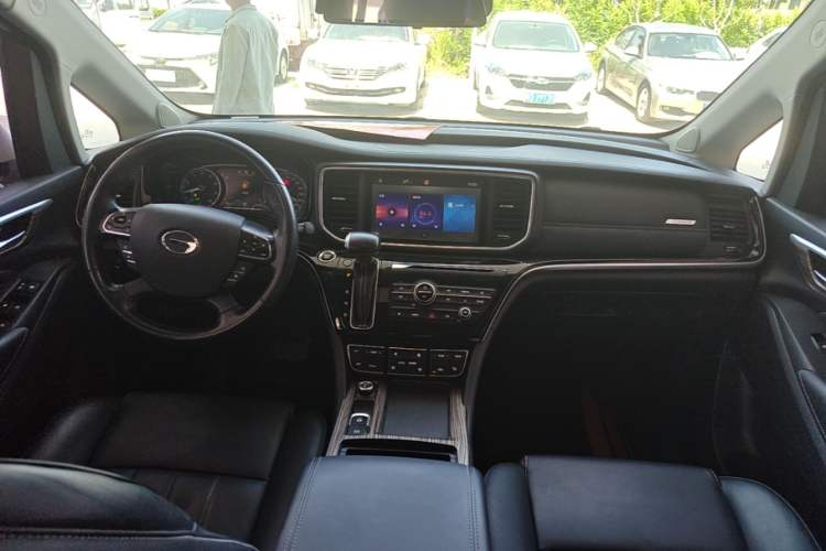 Used GAC Trumpchi M8 2018 320T Luxury Edition Center Console