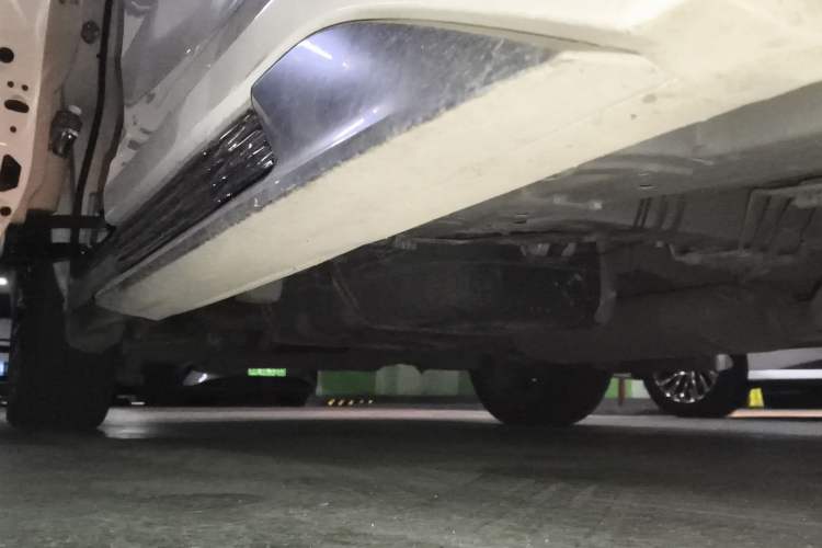 Used GAC Trumpchi M8 2018 320T Luxury Edition Chassis Front Right
