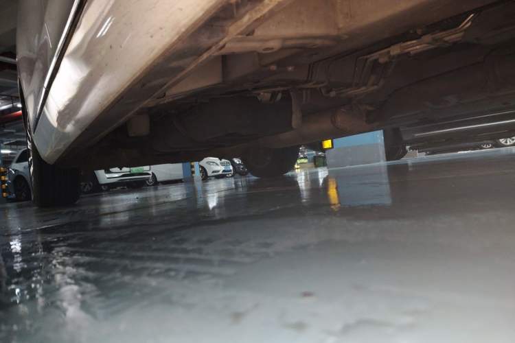 Used GAC Trumpchi M8 2018 320T Luxury Edition Chassis Front Right