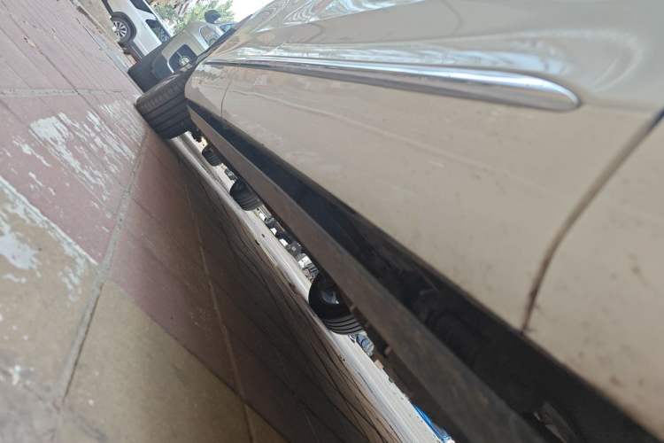Used GAC Trumpchi M8 2018 320T Luxury Edition Chassis Front Right