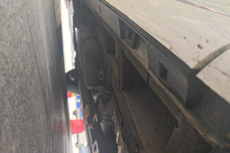 Used GAC Trumpchi M8 2018 320T Luxury Edition Chassis Front Right